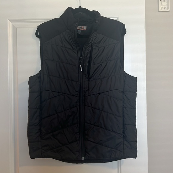 5.11 Tactical Mens Vest Medium Peninsula Insulator Packable Vest Puffer Black - Picture 2 of 9